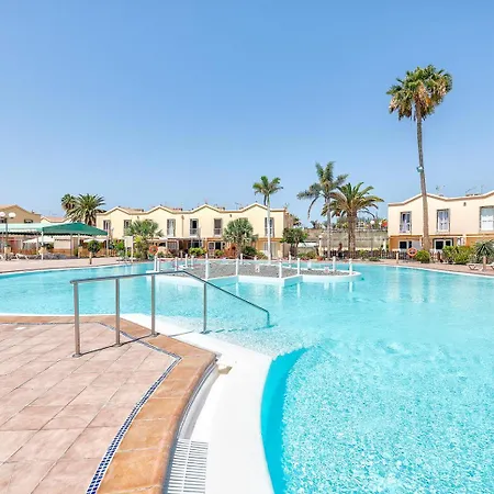 Parque de vacaciones Oasis Club *